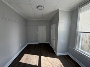 223 W North St, Unit 223 #1 in Waynesboro, PA - Building Photo - Building Photo