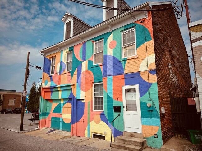 property at 119 E Newton Ave