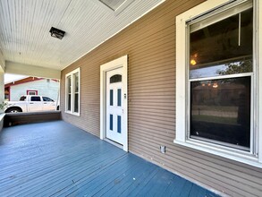 415 Ferguson St in Taylor, TX - Building Photo - Building Photo