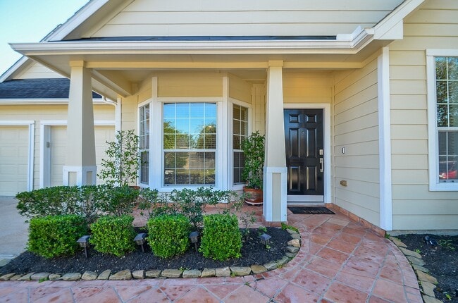 property at 12918 Hawthorne Shores Dr