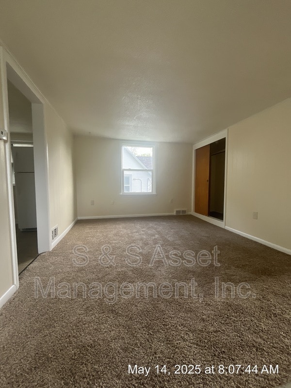 property at 717 N Sycamore St