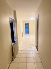 33 Kingston Ave in South Floral Park, NY - Building Photo - Building Photo