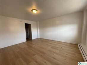 636 Ridge Ave in Allentown, PA - Building Photo - Building Photo