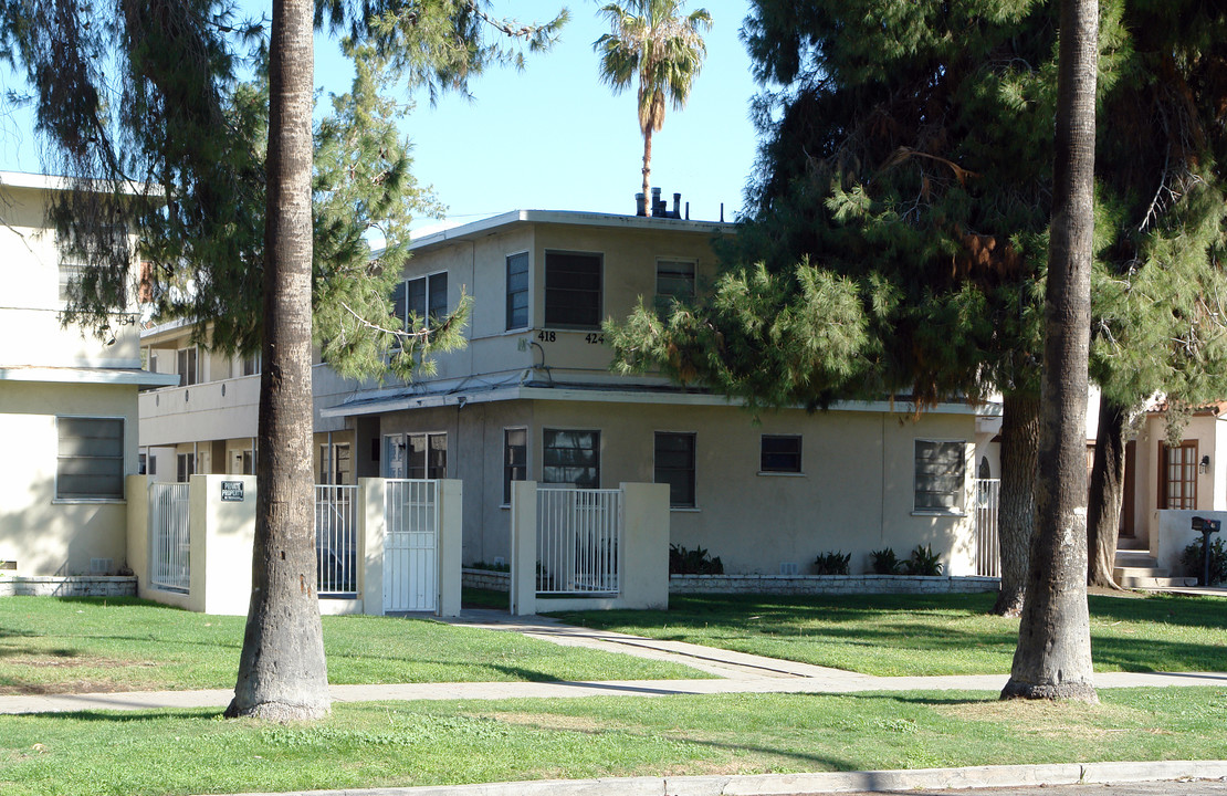 418 W 18th St in San Bernardino, CA - Building Photo