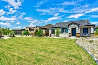 Avilla Mystic in Peoria, AZ - Building Photo - Building Photo