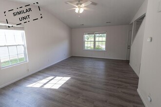 3320 E St Charles Rd in Columbia, MO - Building Photo - Building Photo