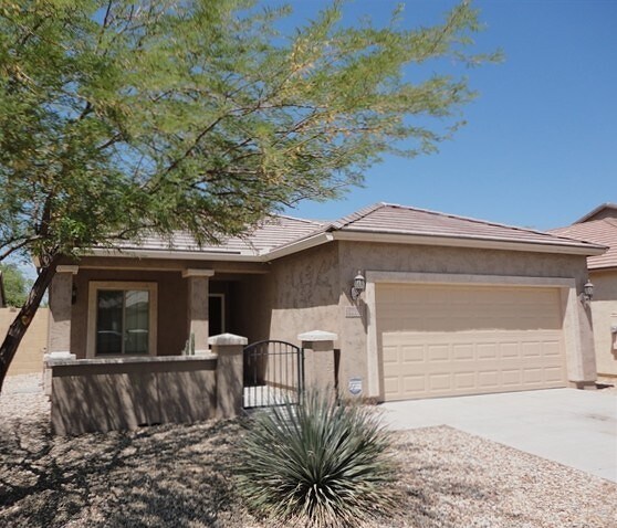 19430 W Adams St in Buckeye, AZ - Building Photo