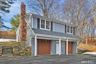 85 Judd Rd in Easton, CT - Building Photo