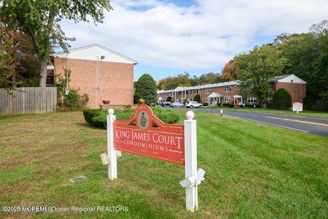 property at 25 King James Ln