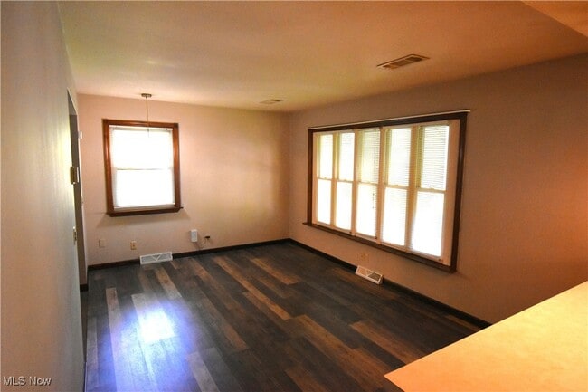 3583 Lloyd Rd in Cleveland, OH - Building Photo - Building Photo