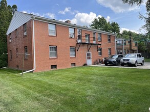 402 Palomino Ln, Unit 1N in Madison, WI - Foto de edificio - Building Photo