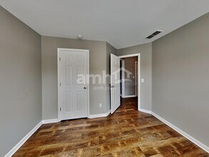 2412 Newberry Ln in Mount Juliet, TN - Building Photo - Building Photo