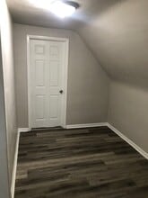 3645 E 146th St in Cleveland, OH - Building Photo - Building Photo