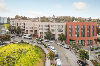 Hunters View in San Francisco, CA - Building Photo - Primary Photo