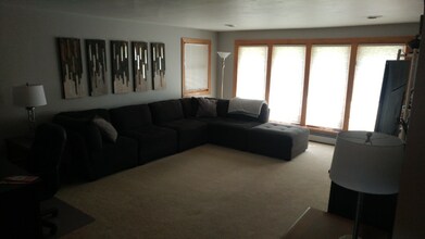 1274 Rockdale St in Green Bay, WI - Building Photo - Building Photo