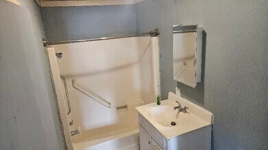 33 Furnace St in Logan, OH - Building Photo - Building Photo