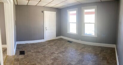 159 Laurel St, Unit Lower in Buffalo, NY - Building Photo - Building Photo