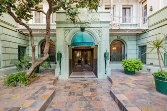 Evanston Apartments in Los Angeles, CA - Building Photo - Building Photo