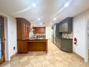 1 High Acres Dr in Trenton, NJ - Foto de edificio - Building Photo