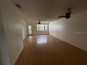 11550 Baywood Meadows Dr, Unit 7 in New Port Richey, FL - Building Photo - Building Photo