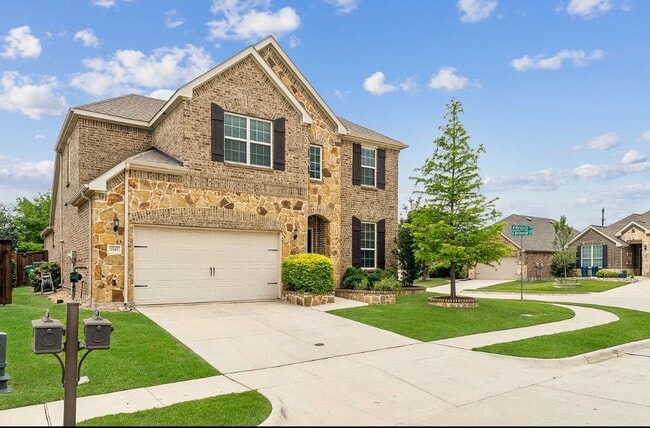 property at 1549 Westborough Ln