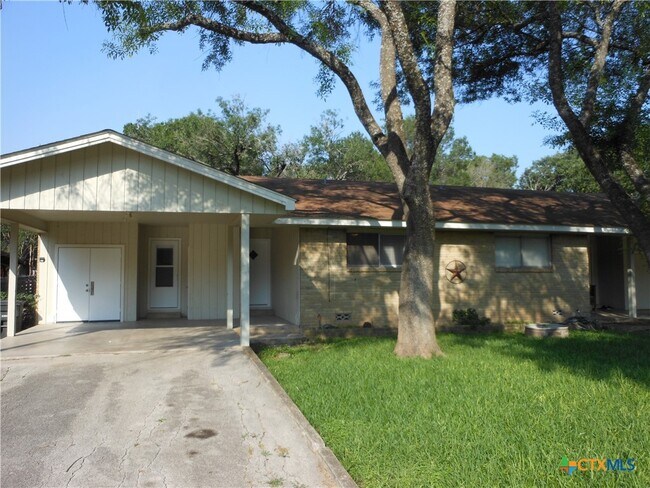 property at 1005 Wallhalla St