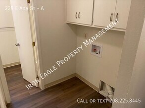 229 E Ada St in Meridian, ID - Building Photo - Building Photo