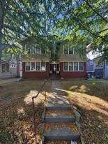 405 Victoria Pl in Toledo, OH - Building Photo