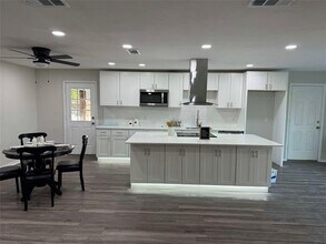 9876 Kathy Lynn Pl in Quinlan, TX - Foto de edificio - Building Photo