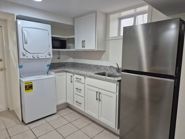 305 Adams Ave in Alexandria, VA - Building Photo - Building Photo