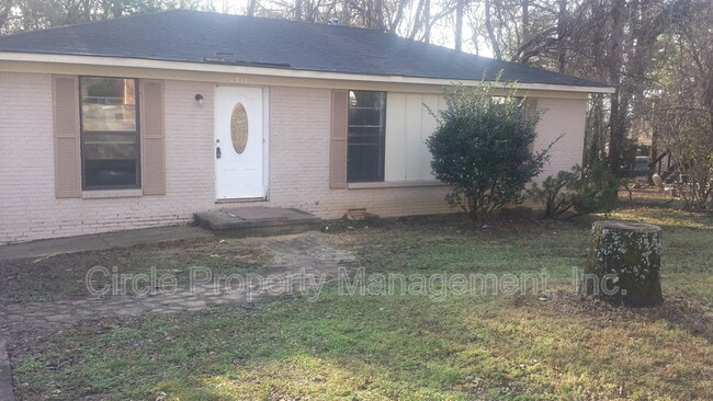 property at 2711 Monticello Dr NW