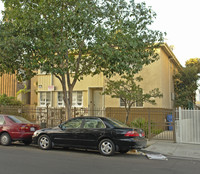 5841 Virginia Ave in Los Angeles, CA - Building Photo - Building Photo