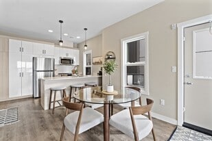 The Terrace at Acre 21 in Regina, SK - Building Photo
