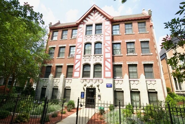 property at 2425 N Kedzie Blvd