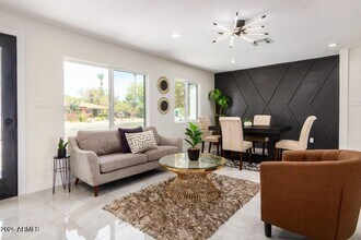 1261 E Cambridge Ave in Phoenix, AZ - Building Photo - Building Photo