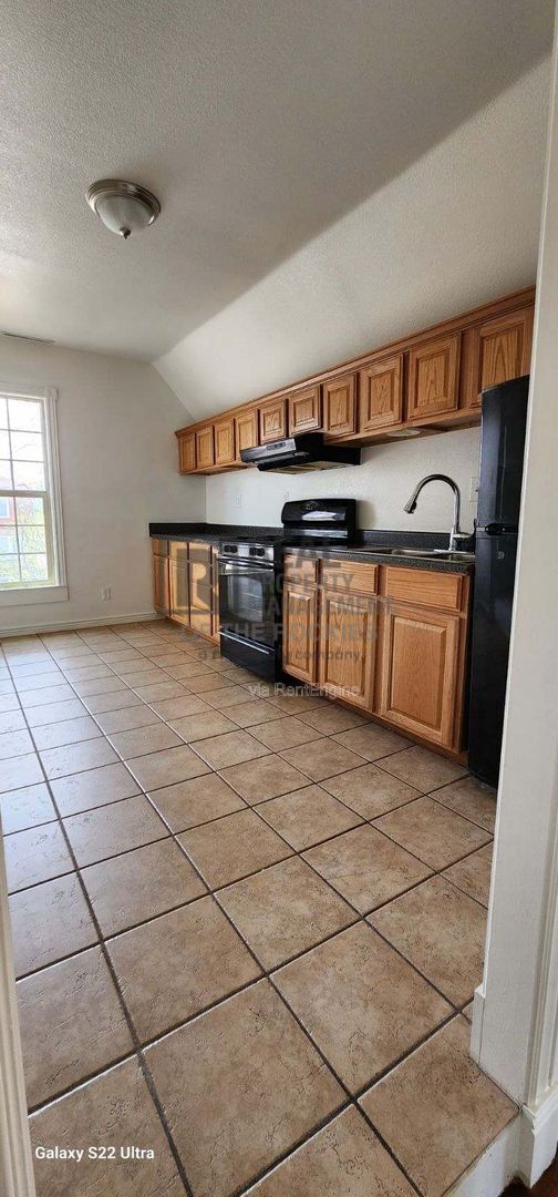 property at 2011 Evans Ave