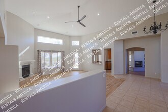 14731 E Dixileta Dr in Scottsdale, AZ - Building Photo - Building Photo