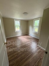 307 Cabin Ln in East Stroudsburg, PA - Building Photo - Building Photo