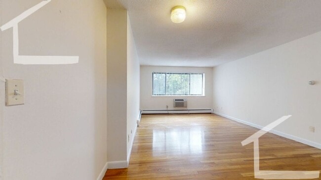 122 Dustin St in Boston, MA - Building Photo - Building Photo