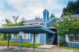 16817 Larch Way in Lynnwood, WA - Building Photo