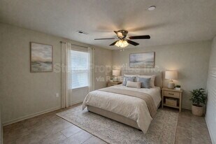 101 Gin Ct in Muscle Shoals, AL - Building Photo