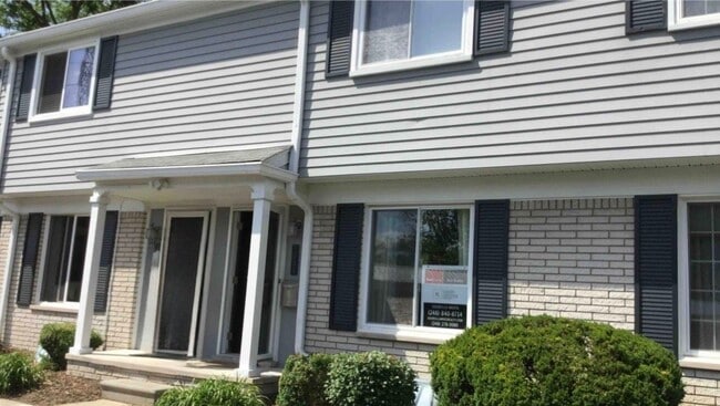 property at 1532 Graefield Rd