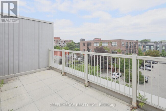 20 Elsie Ln in Toronto, ON - Building Photo - Building Photo