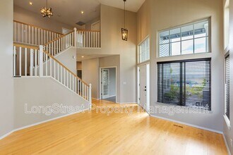 8996 SE Bristol Park Dr in Happy Valley, OR - Building Photo - Building Photo