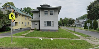 340 Brooks Ave, Unit Downstairs