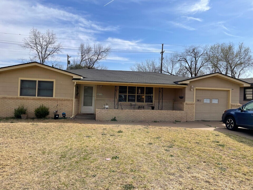 3811 28th St in Lubbock, TX - Building Photo