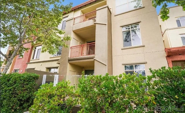 8211 Station Village Ln, Unit 1201 in San Diego, CA - Building Photo - Building Photo