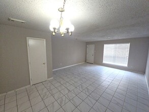 15625 Weldon Dr in Houston, TX - Building Photo - Building Photo