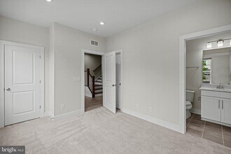 1548 Meadowlark Glen Rd in Dumfries, VA - Building Photo - Building Photo