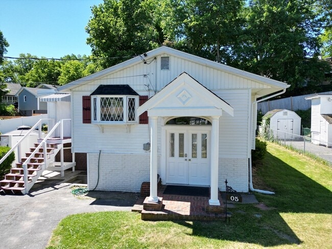 property at 5 Dietz Ct